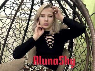 AlunaShy