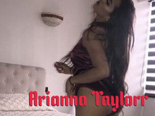 Arianna_Taylorr