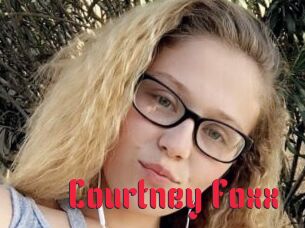Courtney_Foxx