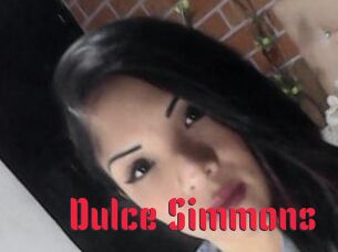 Dulce_Simmons