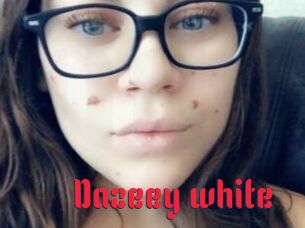 Dazeey_white