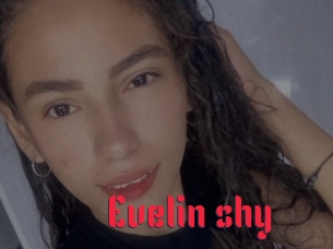 Evelin_shy