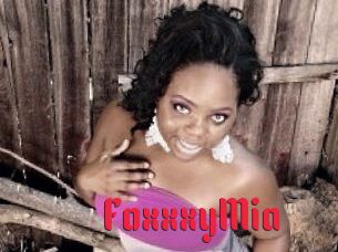 FoxxxyMia