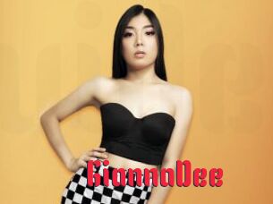 GiannaDee