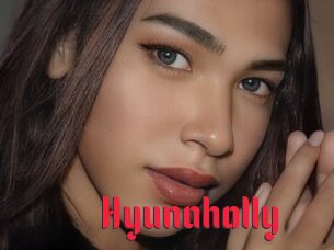 Hyunaholly