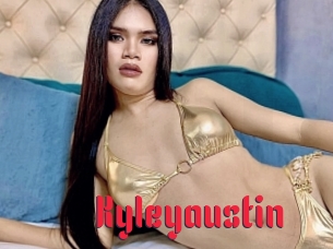 kyleyaustin Video Extrait