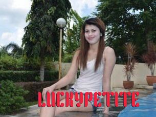 LUCKYPETITE Video Extrait