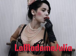 LaMadameJulia