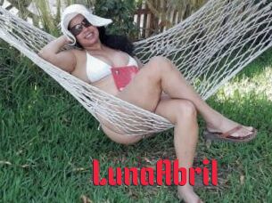 LunaAbril