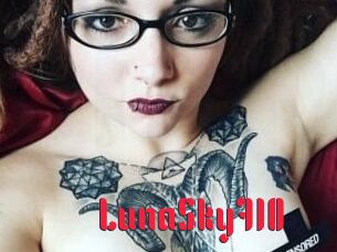 LunaSky710