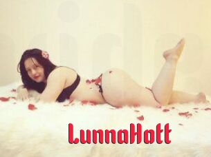 LunnaHott