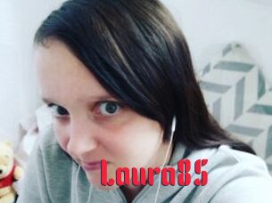 Laura85