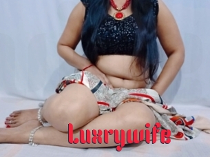 Luxrywife