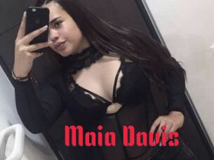 Maia_Davis