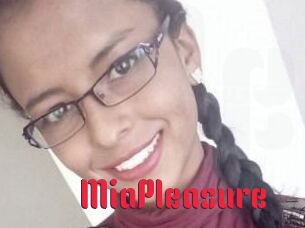 Mia_Pleasure
