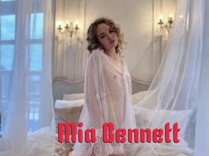 Mia_Bennett