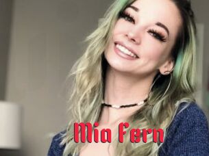 Mia_Fern