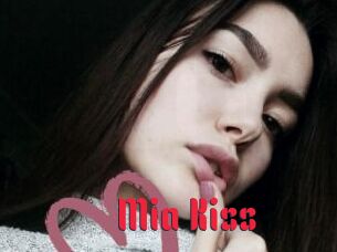 Mia_Kiss_