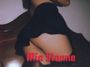 Mia_Stonne