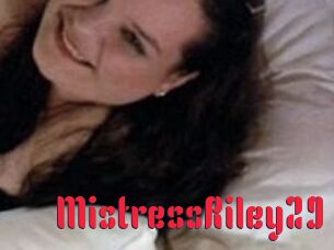 MistressRiley29