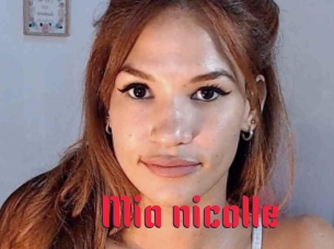 mia_nicolle Video Extrait