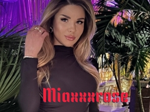 Miaxxxrose