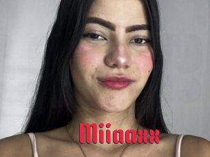 Miiaaxx