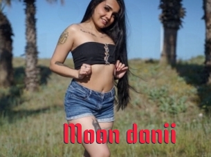 Moon_danii