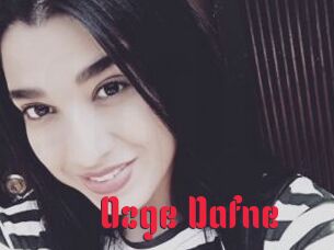 Ozge_Dafne