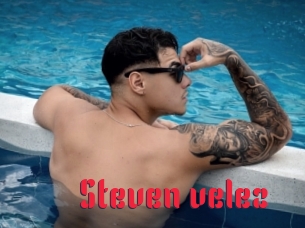 steven_velez Video Extrait