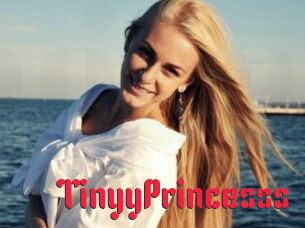 TinyyPrincesss Video Extrait