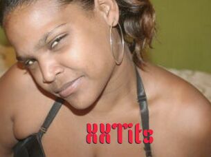 XXTits