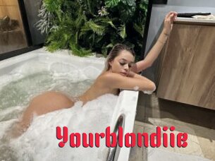 Yourblondiie