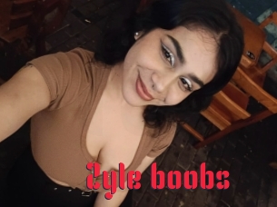 Zyle_boobs